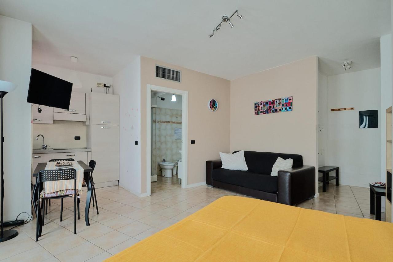Appartamento B2-hosted By Sweetstay Milano